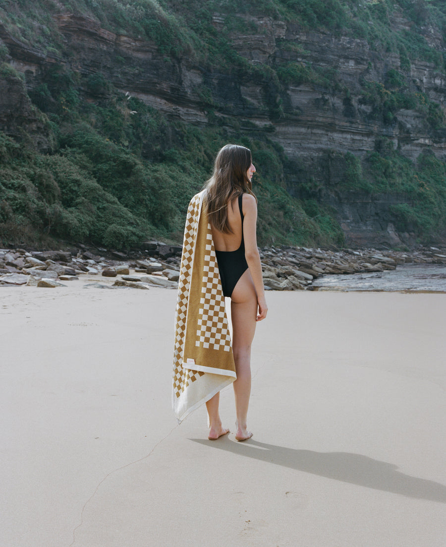 Roman Pool Towel - Cedar + Sand